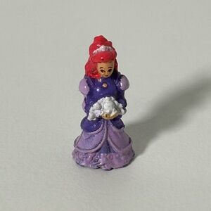 Vintage 90s Trendmaster Bubble Castle Bubble Princess Doll (21C)